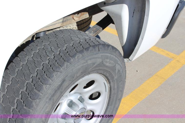 image for item L2378 2008 Chevrolet Silverado 1500 Ext. Cab pickup truck