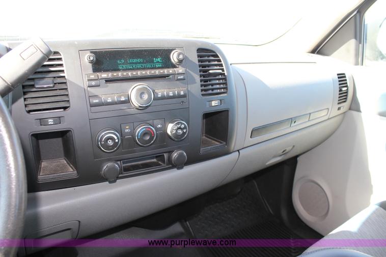 image for item L2383 2008 Chevrolet Silverado 1500 Ext. Cab pickup truck