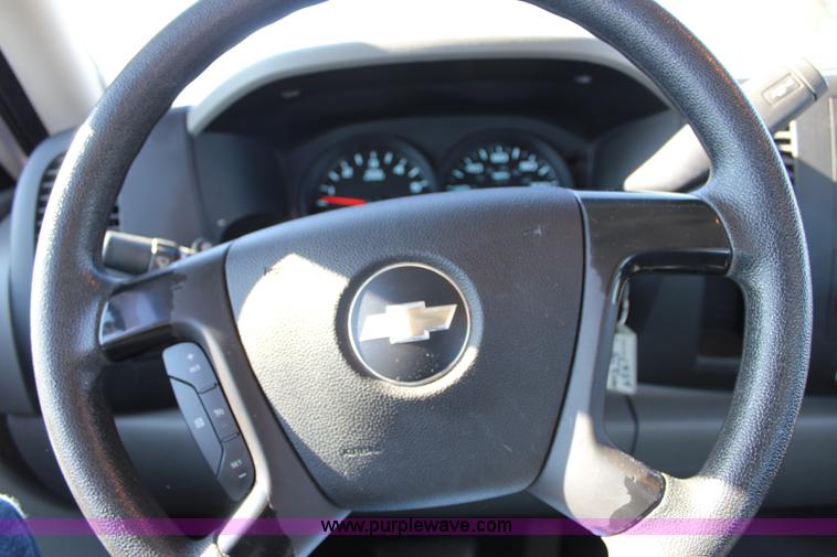 image for item L2383 2008 Chevrolet Silverado 1500 Ext. Cab pickup truck