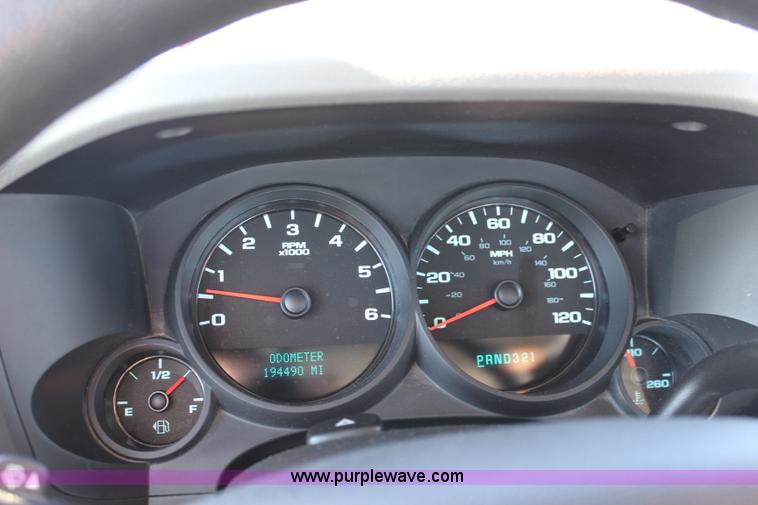image for item L2383 2008 Chevrolet Silverado 1500 Ext. Cab pickup truck