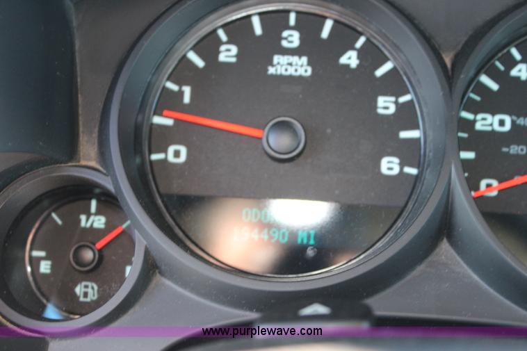 image for item L2383 2008 Chevrolet Silverado 1500 Ext. Cab pickup truck