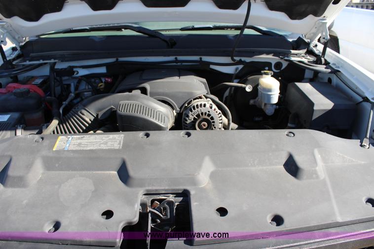 image for item L2383 2008 Chevrolet Silverado 1500 Ext. Cab pickup truck