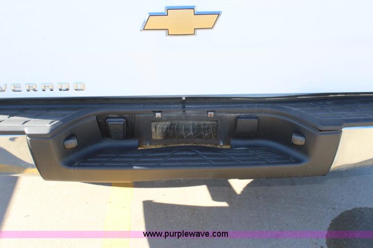 image for item L2383 2008 Chevrolet Silverado 1500 Ext. Cab pickup truck