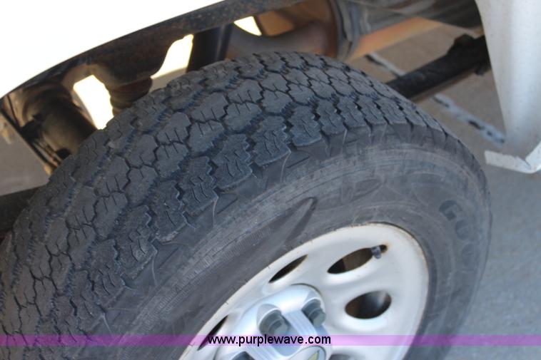 image for item L2383 2008 Chevrolet Silverado 1500 Ext. Cab pickup truck