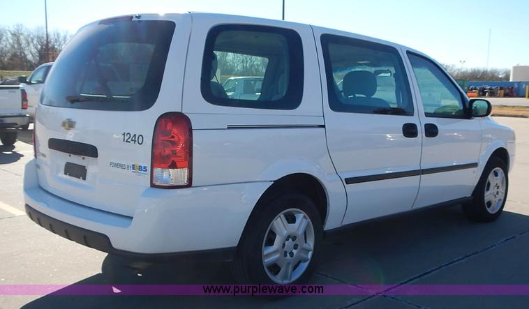 image for item L2390 2007 Chevrolet Uplander LS van