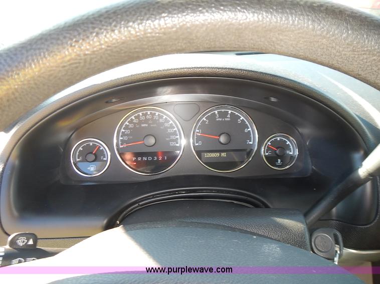 image for item L2390 2007 Chevrolet Uplander LS van