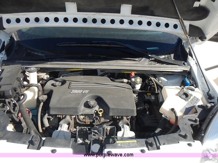 image for item L2390 2007 Chevrolet Uplander LS van