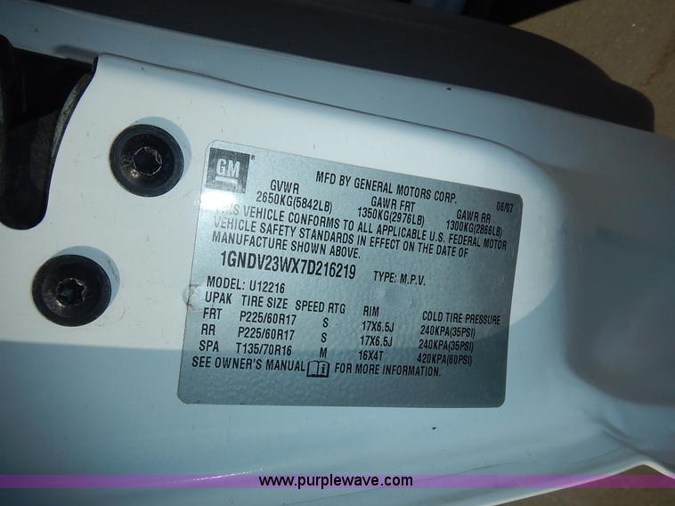 image for item L2390 2007 Chevrolet Uplander LS van