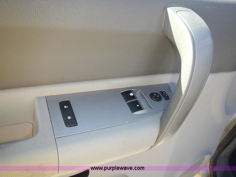 image for item L2393 2008 Chevrolet Silverado 1500 pickup