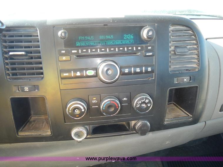 image for item L2393 2008 Chevrolet Silverado 1500 pickup