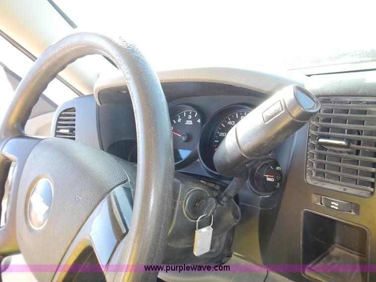 image for item L2393 2008 Chevrolet Silverado 1500 pickup