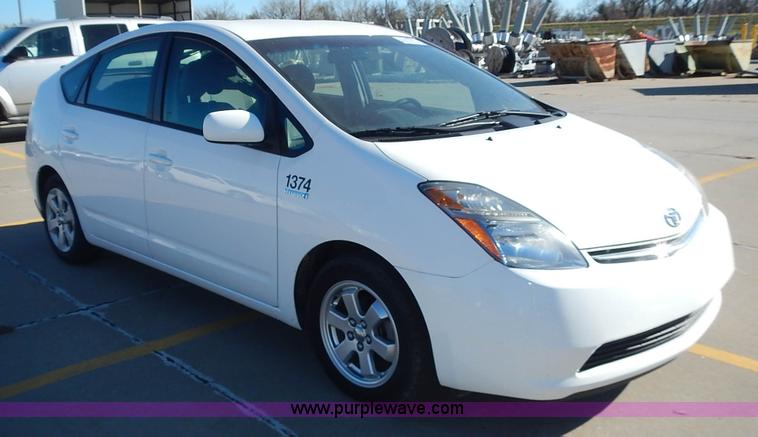 image for item L2394 2008 Toyota Prius