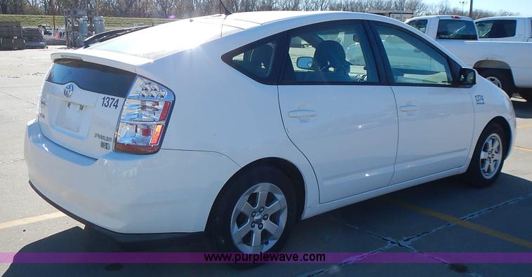 image for item L2394 2008 Toyota Prius