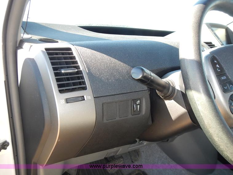 image for item L2394 2008 Toyota Prius