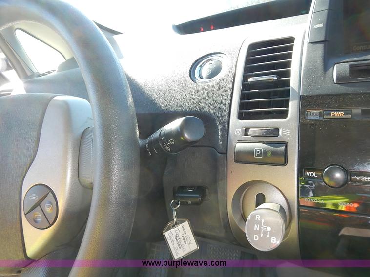 image for item L2394 2008 Toyota Prius