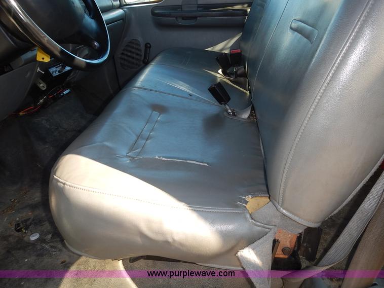 image for item L2409 2003 Ford F250 Super Duty SuperCab pickup truck