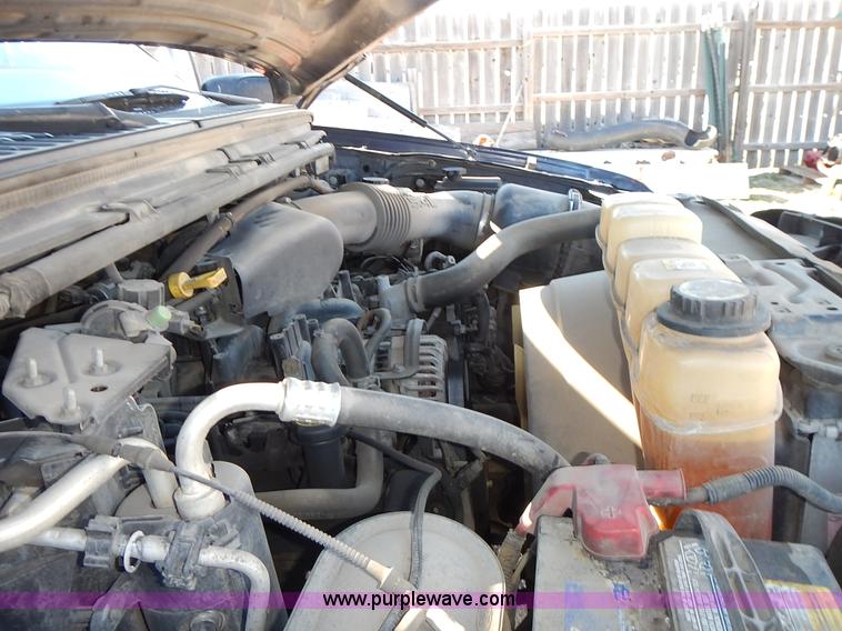 image for item L2409 2003 Ford F250 Super Duty SuperCab pickup truck