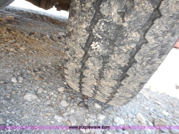 image for item L2409 2003 Ford F250 Super Duty SuperCab pickup truck