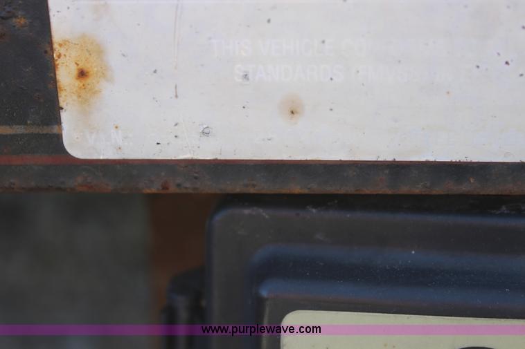 image for item L2412 2006 Maxey utility trailer