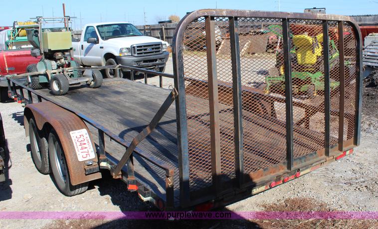 image for item L2413 2004 PJ 48318G utility trailer