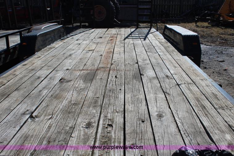 image for item L2414 2002 Diamond Charger utility trailer