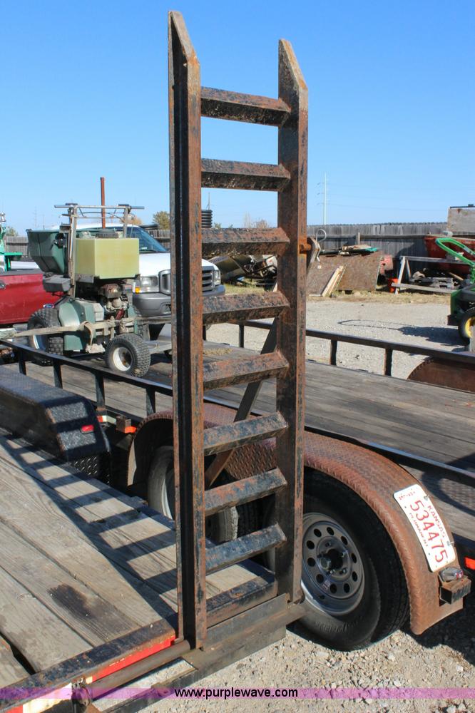 image for item L2414 2002 Diamond Charger utility trailer