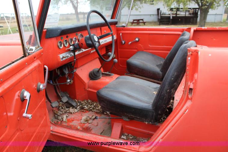 image for item L2428 1968 International Scout 800 SUV
