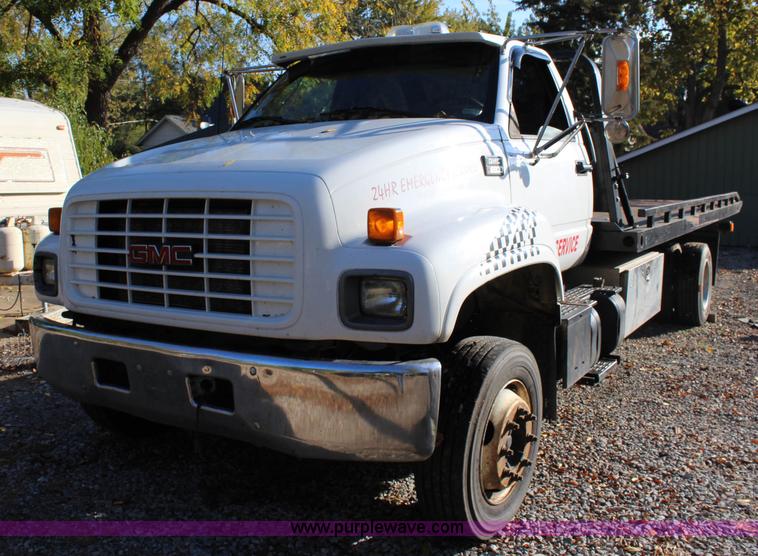 image for item L2433 1997 GMC C6500 rollback truck