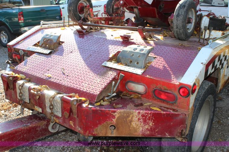 image for item L2434 2000 Chevrolet 3500 HD tow truck