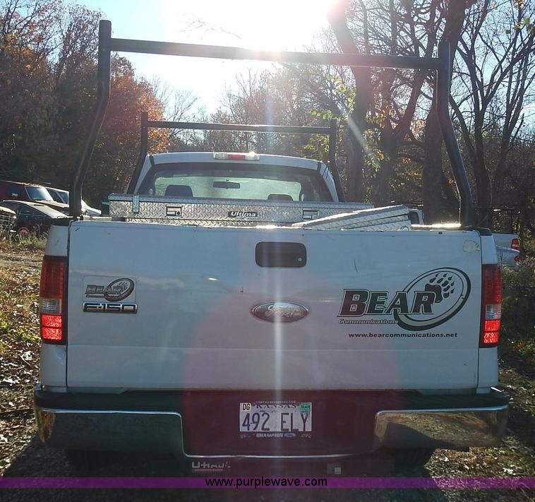 image for item L3521 2007 Ford F150 XL pickup truck