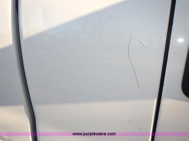 image for item L3521 2007 Ford F150 XL pickup truck