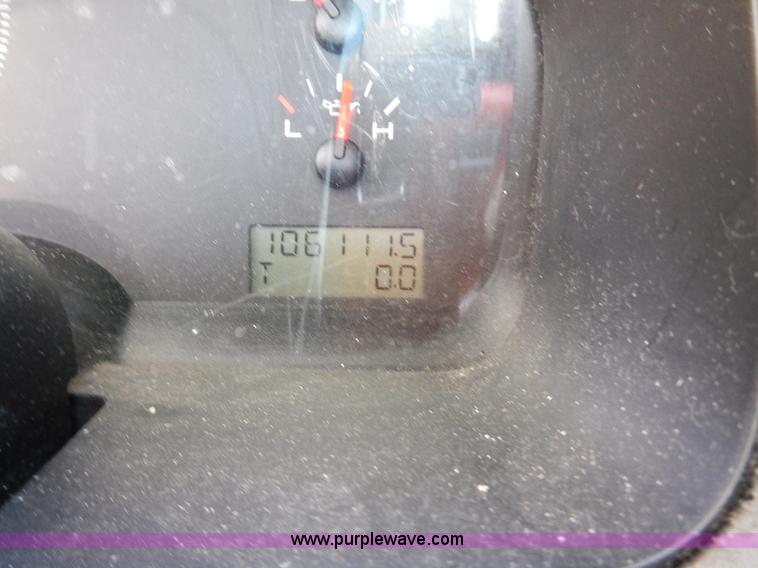 image for item L3522 2007 Ford F150 XL pickup truck