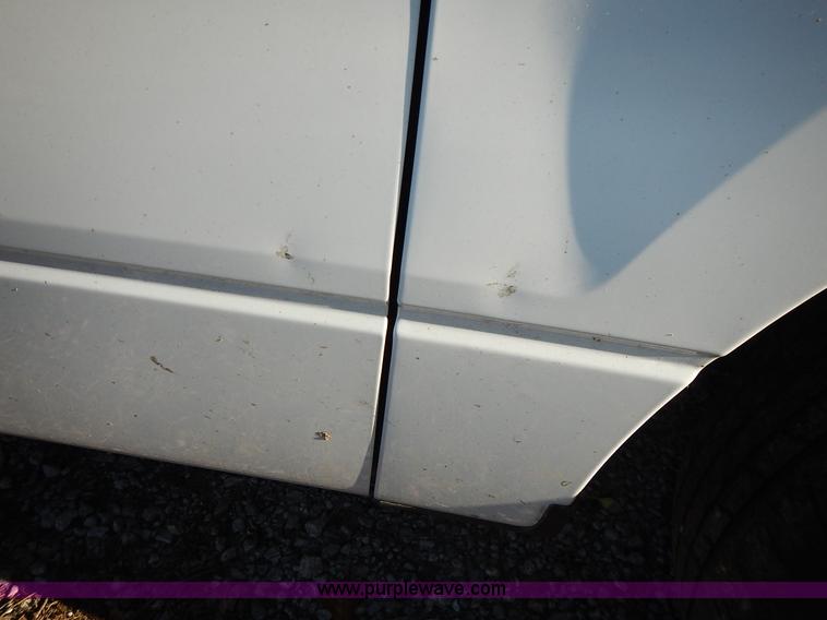 image for item L3522 2007 Ford F150 XL pickup truck