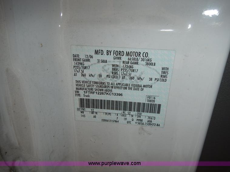 image for item L3522 2007 Ford F150 XL pickup truck