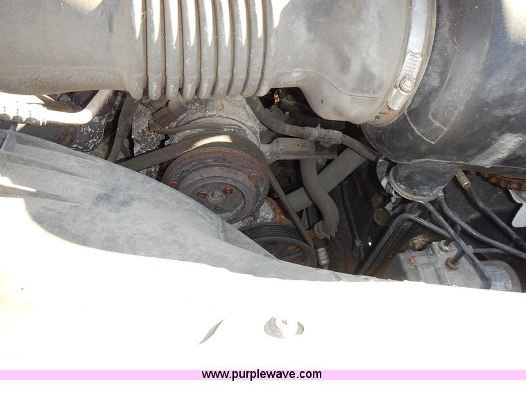 image for item L3523 2007 Ford F150 XL pickup truck