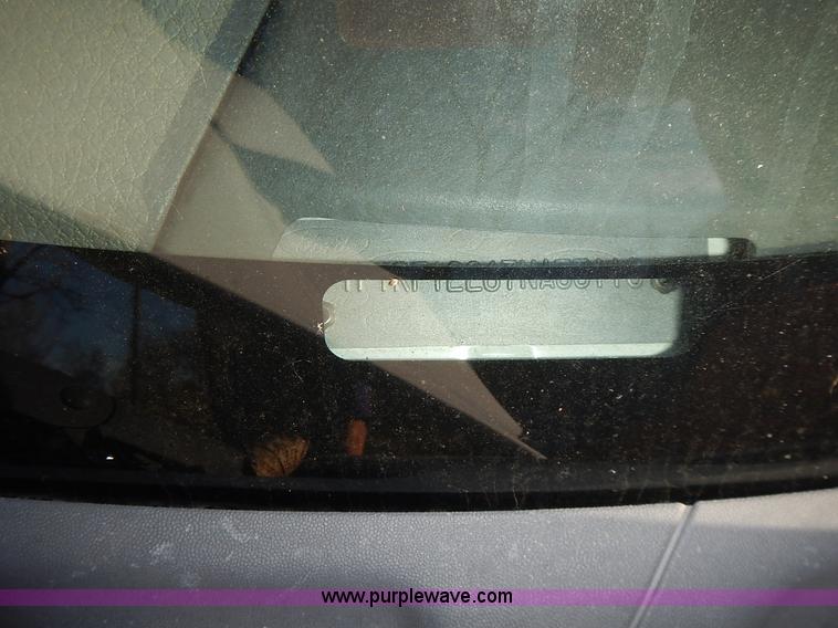 image for item L3523 2007 Ford F150 XL pickup truck