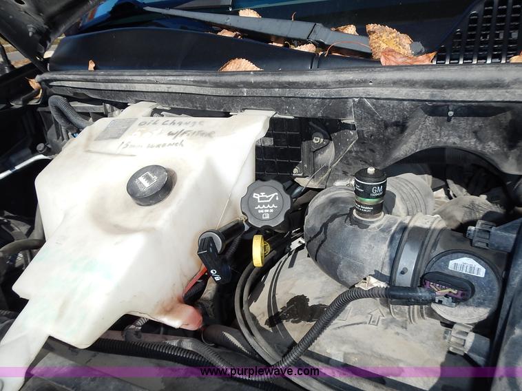 image for item L3544 2003 Chevrolet Express 1500 van