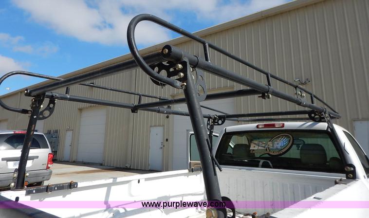 image for item L3547 2003 Chevrolet Silverado 1500 pickup truck