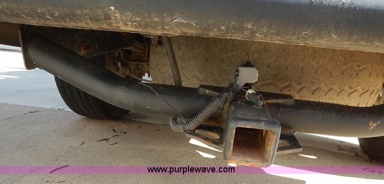 image for item L3547 2003 Chevrolet Silverado 1500 pickup truck