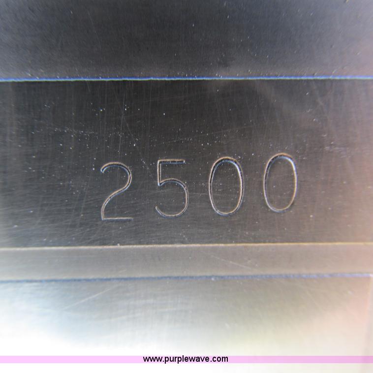 image for item L5319 1999 International 4900 fuel truck