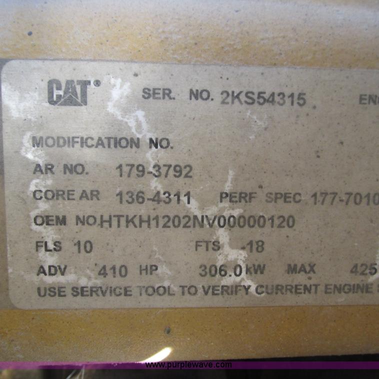 image for item L5324 2001 International 9100i fuel truck