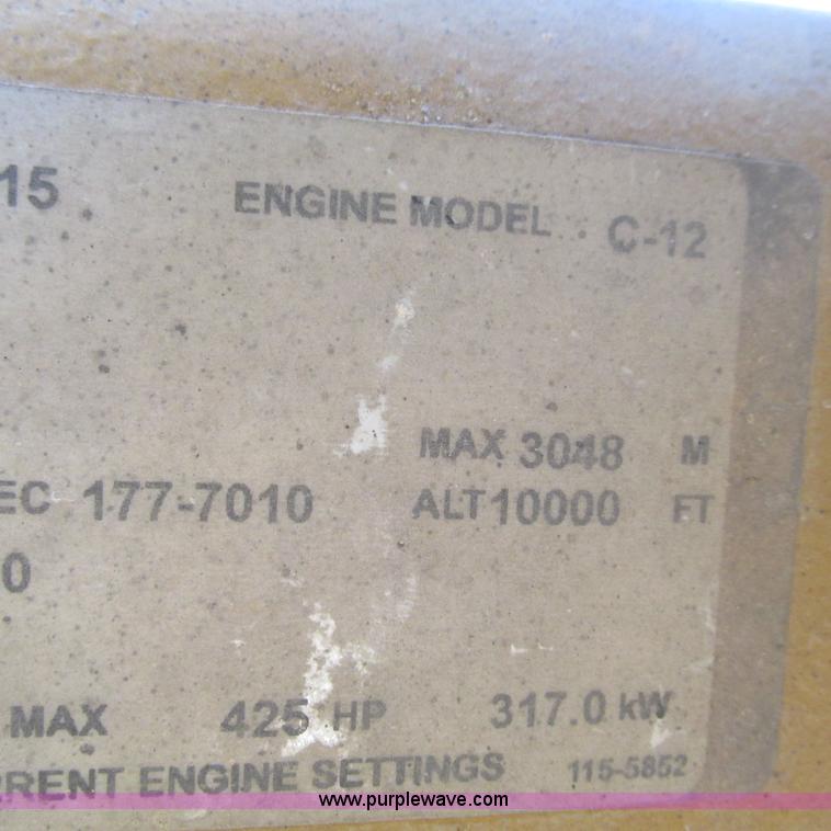 image for item L5324 2001 International 9100i fuel truck