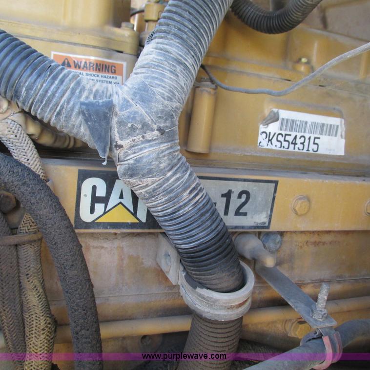 image for item L5324 2001 International 9100i fuel truck