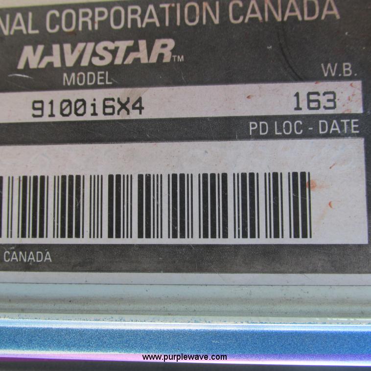 image for item L5324 2001 International 9100i fuel truck