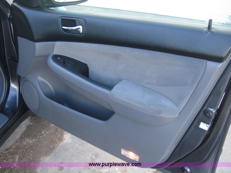 image for item L6437 2007 Honda Accord