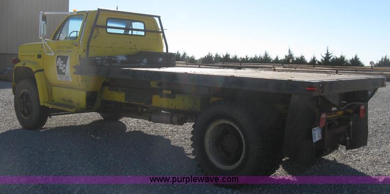 image for item L6439 1986 Chevrolet C70 Custom Deluxe flatbed truck