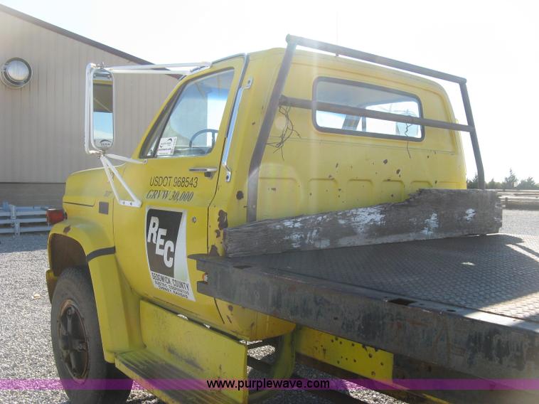 image for item L6439 1986 Chevrolet C70 Custom Deluxe flatbed truck