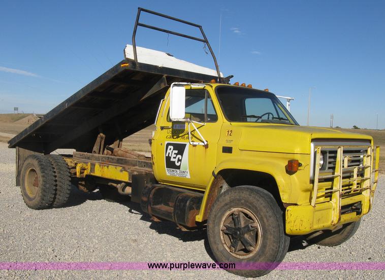 image for item L6439 1986 Chevrolet C70 Custom Deluxe flatbed truck