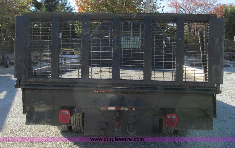 image for item N9258 1999 Ford F350 Super Duty flatbed pickup truck