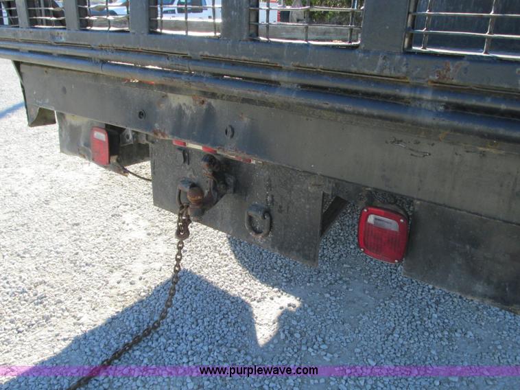 image for item N9258 1999 Ford F350 Super Duty flatbed pickup truck